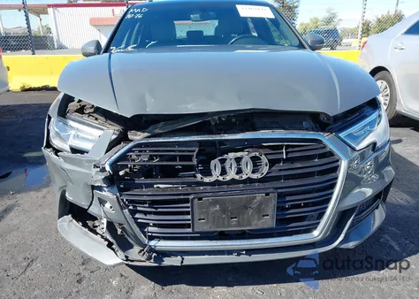 2017 Audi A3 2.0T Premium z USA, uszkodzony, nr VIN WAUGUGFF1H1029095